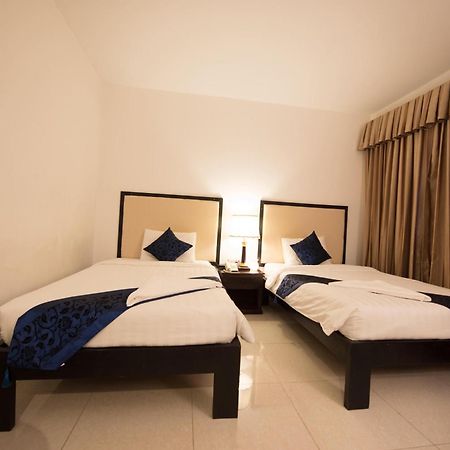 Homesyn Hotel Phnom Penh Exterior photo
