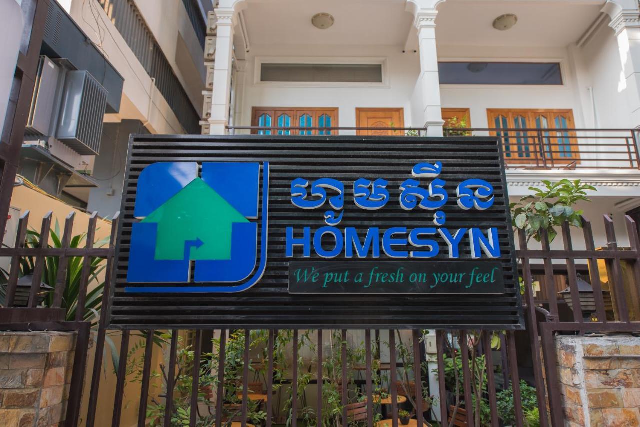 Homesyn Hotel Phnom Penh Exterior photo